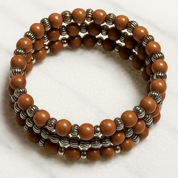 Elegant Brown and Silver Beaded Bracelet - Picture 1 of 1
